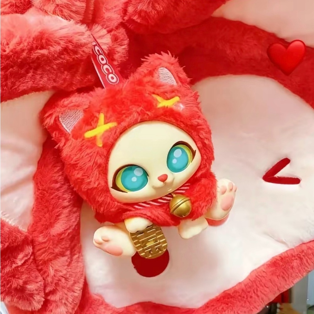 PICOCO Lucky Cloak Cat - Red Cloak. Sealed bag!